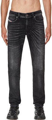 DIESEL 水洗做舊直筒牛仔褲 - 黑色丹寧 A0359409G54-02 Lookbook DIESEL 水洗做舊直筒牛仔褲 - 黑色丹寧 A0359409G54-02