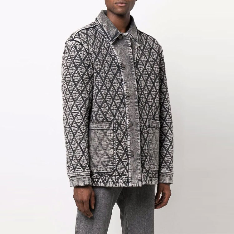 Lookbook DIESEL Jaket Denim Hitam dengan Sulaman Logo Berlian. A056480ELAR8AF