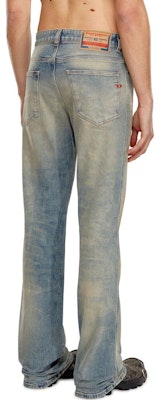 DIESEL 1998 D-Buck复古洗水蓝色喇叭牛仔裤 A1221809H78-3201 Purchase DIESEL 1998 D-Buck复古洗水蓝色喇叭牛仔裤 A1221809H78-3201