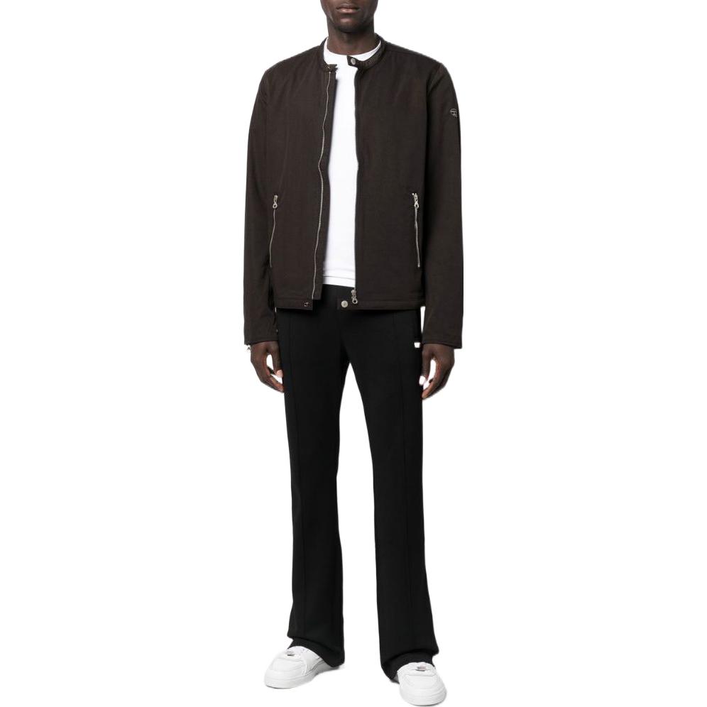 Lookbook DIESEL FW22黑色长袖夹克，简约徽标设计。 A062520IGAA9XX