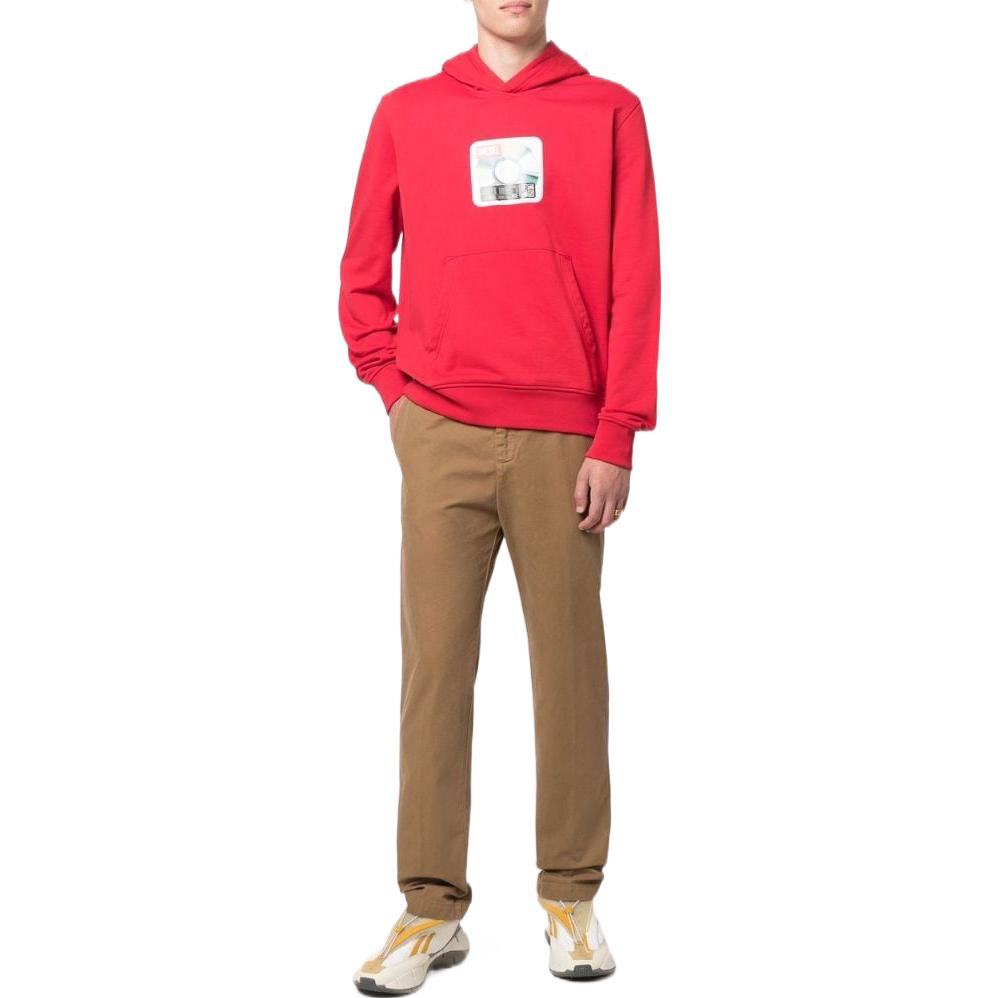 Lookbook ディーゼル FW22 レッドロゴプリントパーカー. A068080JFAV44Q