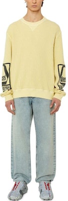 DIESEL FW22 Yellow Letter Print Crewneck Long Sleeve Sweatshirt Men A087050BKAA-21G Lookbook DIESEL FW22 Yellow Letter Print Crewneck Long Sleeve Sweatshirt Men A087050BKAA-21G