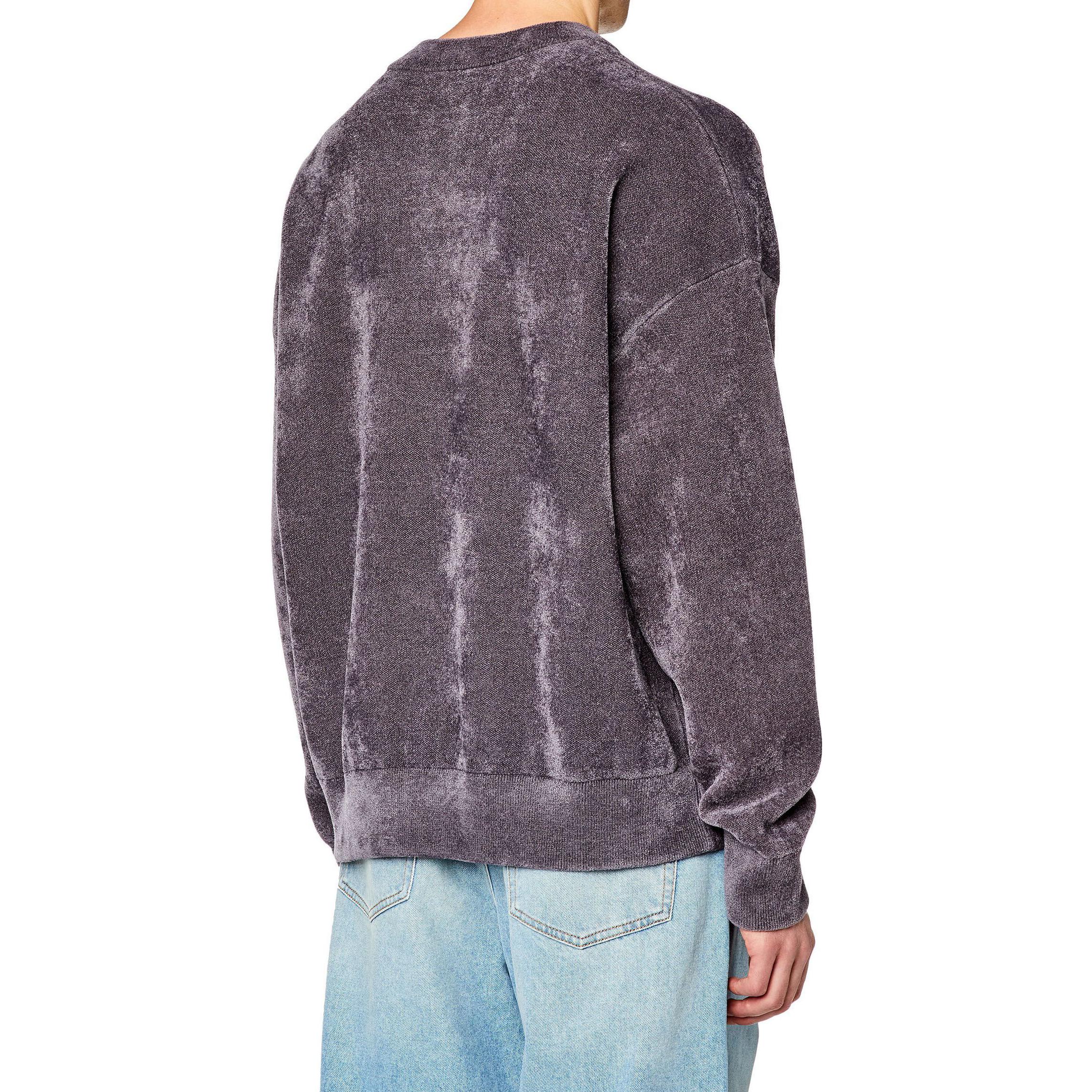 Shop DIESEL FW23  Grey Loose Fit Letter Print Crewneck Sweatshirt. A112250GEAX-9CM