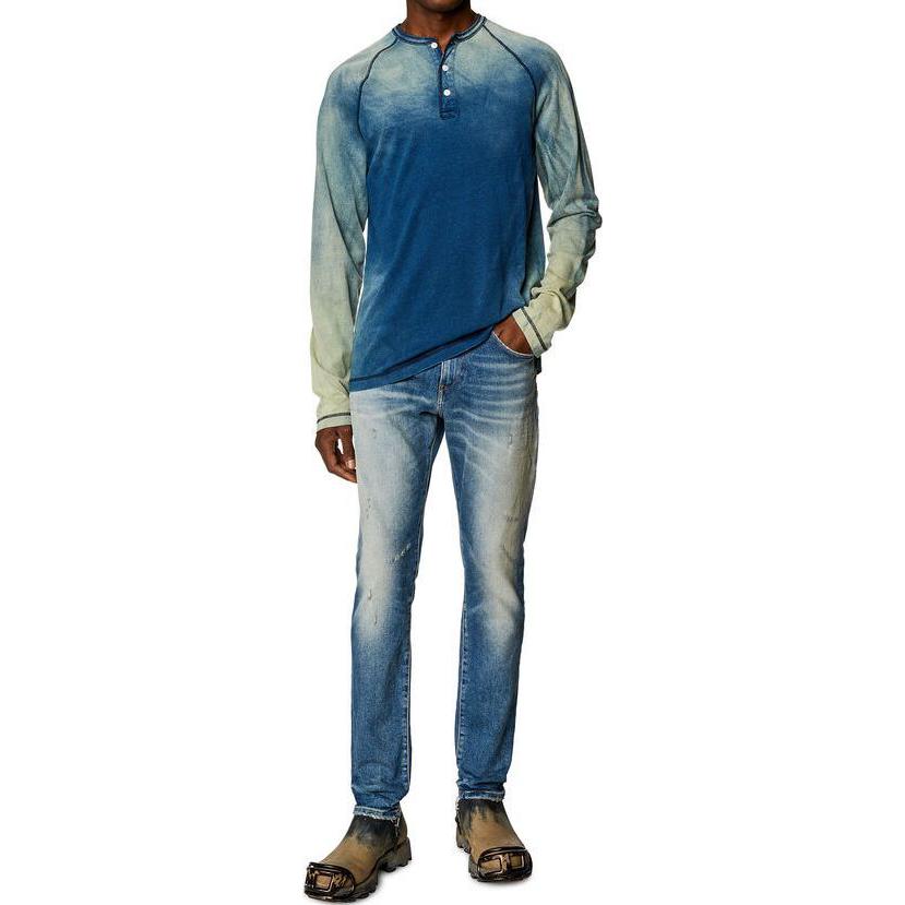 Lookbook DIESEL FW23 Seluar Jeans Patchwork Slim Fit Biru Distressed A0355809H55-01