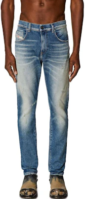 DIESEL FW23 Seluar Jeans Patchwork Slim Fit Biru Distressed A0355809H55-01 Purchase DIESEL FW23 Seluar Jeans Patchwork Slim Fit Biru Distressed A0355809H55-01