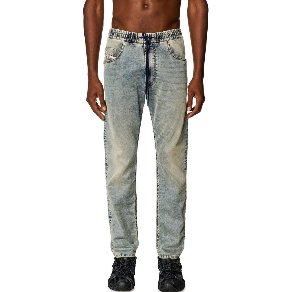 DIESEL FW23  Tapered Elastic Waist Washed Jeans in Medium Blue. A11883068JW-01 圖 3