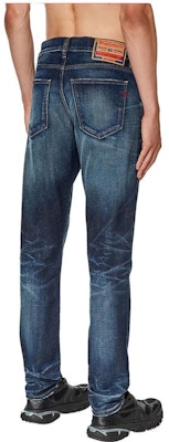 DIESEL FW23 D-Strukt スリムストレート フィット ストレッチ デニム ジーンズ メンズ ダークブルー A0356209G29-01 Shop DIESEL FW23 D-Strukt スリムストレート フィット ストレッチ デニム ジーンズ メンズ ダークブルー A0356209G29-01