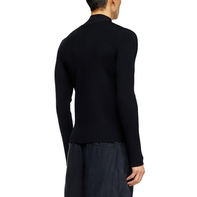 Purchase DIESEL FW24 オーバルDロゴ ディストレス メタルパッチ 黒 ニット長袖プルオーバー. A154820DLAX-9XXA