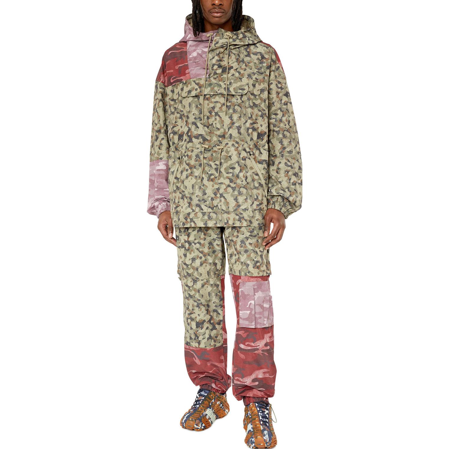 Lookbook Diesel SS23 綠色迷彩印花長袖套頭衫 A094220CJAI-E5018