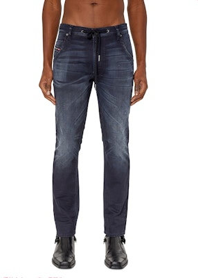 DIESEL SS23 KROOLEY 男裝灰色休閒直筒牛仔褲。 A00880068CR-02 Lookbook DIESEL SS23 KROOLEY 男裝灰色休閒直筒牛仔褲。 A00880068CR-02