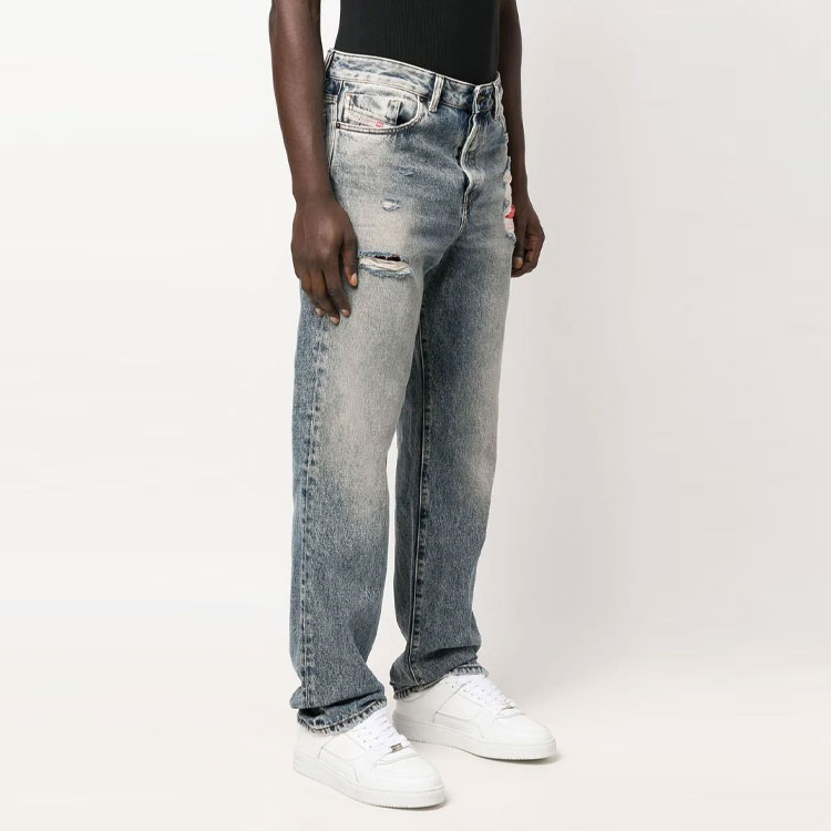 DIESEL Vintage Straight Leg Jeans Blue for Men A0358809E1001 圖 5