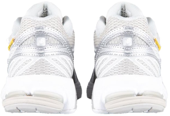 Dime x New Balance 860v2 'Silver' ML860DE2 Lookbook Dime x New Balance 860v2 'Silver' ML860DE2