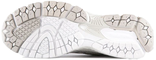 Shop Dime x New Balance 860v2 '銀色' ML860DE2