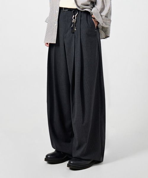 Dimitri Black Adjust Two-Tuck Wide Slacks_Stripe Charcoal DBE7PL01CH