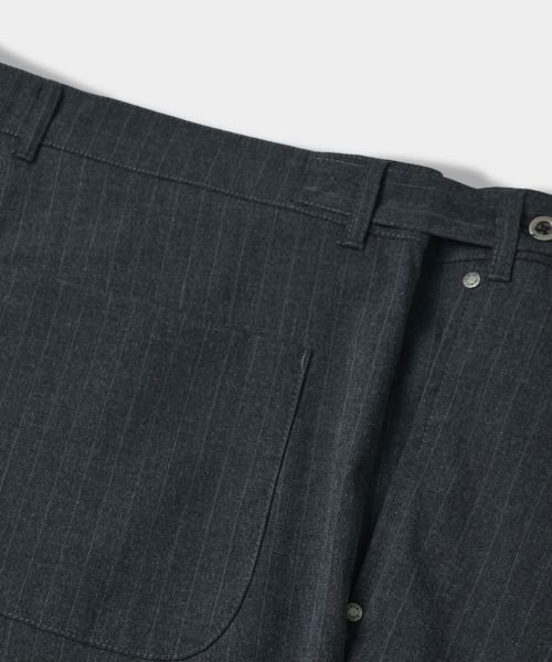 Purchase Dimitri Black Adjust Two-Tuck Wide Slacks_Stripe Charcoal DBE7PL01CH