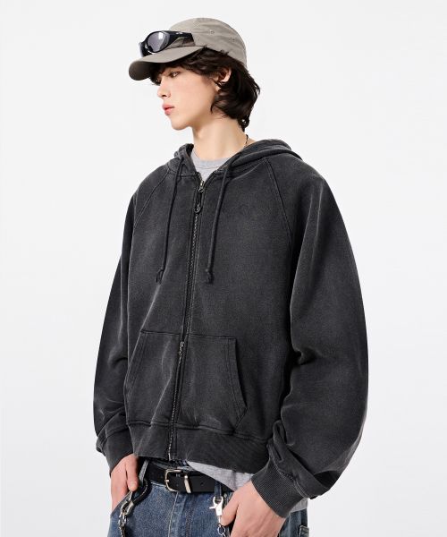 Lookbook DIMITRI BLACK ASI Four Seasons Essential Hoodie Zip-Up_Crop Pigment Charcoal ABF1TH02CH