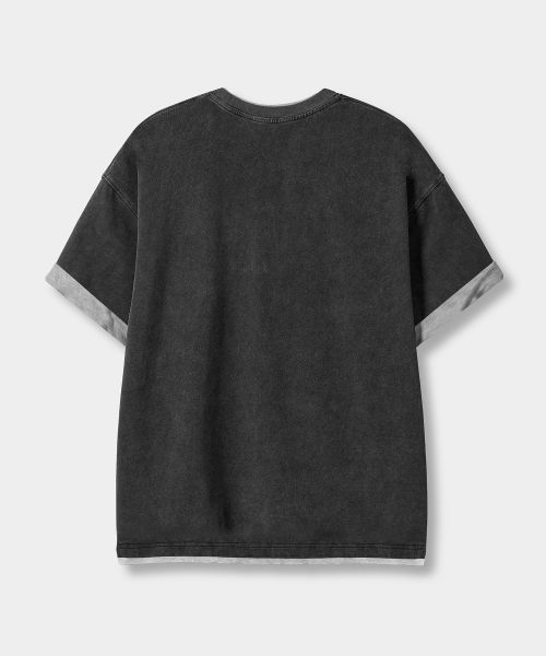 Shop DIMITRI BLACK 雙色層次豎袖短袖T恤_深炭灰 DBF5TS02CH