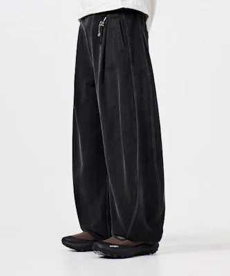 DIMITRI BLACK VLAD One Tuck Curved Cutoff Sweatpants_Pigment Charcoal VBF1PL04CH Buy DIMITRI BLACK VLAD One Tuck Curved Cutoff Sweatpants_Pigment Charcoal VBF1PL04CH