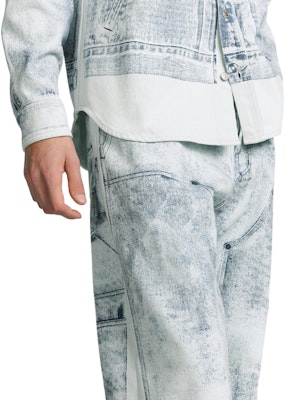 DIOR Jeans Denim Biru Flared dengan Desain Print Workwear. 383D010H379-XC585 Details for DIOR Jeans Denim Biru Flared dengan Desain Print Workwear. 383D010H379-XC585