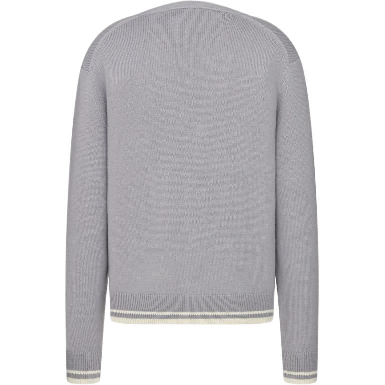 Lookbook DIOR Kardigan Rajut Kelabu Berjalur Leher-V dengan Butang. 443M204AT879-C880