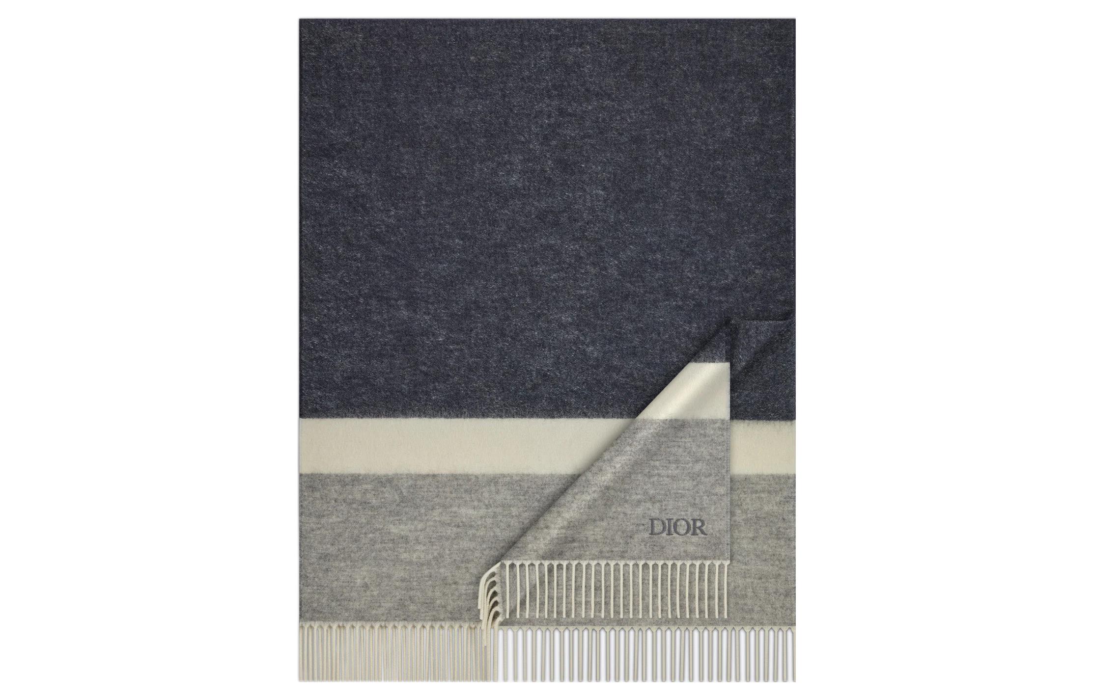 DIOR  Logo Embroidered Knit Scarf Fashion Accessory 31E0016A0818_C588 圖 2