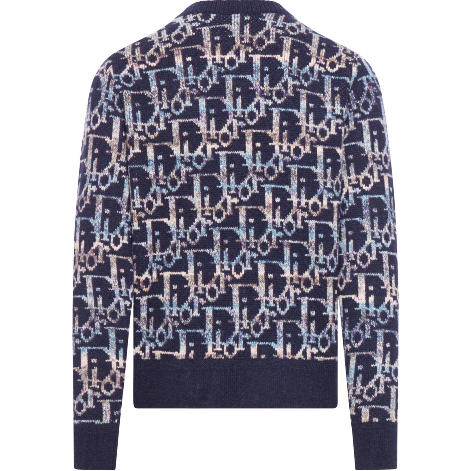 Lookbook DIOR  Navy Blue All-Over Letter Print Crewneck Sweater. 193M638AT344-C574