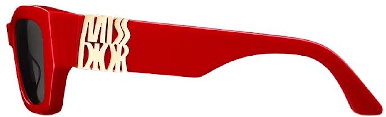 DIOR Cermin Mata Merah Square dengan Logo Huruf Emas. MISSS1FXR_35A0 Shop DIOR Cermin Mata Merah Square dengan Logo Huruf Emas. MISSS1FXR_35A0