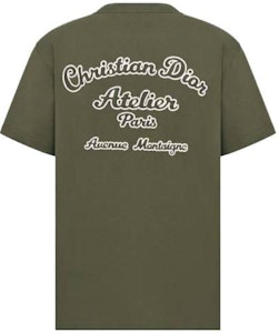 ディオール SS22 バックレタープリント クルーネックTシャツ ディープグリーン. 293J645A0677-C680 Lookbook ディオール SS22 バックレタープリント クルーネックTシャツ ディープグリーン. 293J645A0677-C680