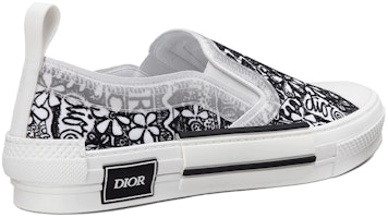 Dior And Shawn B23 Slip On Hitam Putih Sulaman 3SN262ZCO_H169 Shop Dior And Shawn B23 Slip On Hitam Putih Sulaman 3SN262ZCO_H169