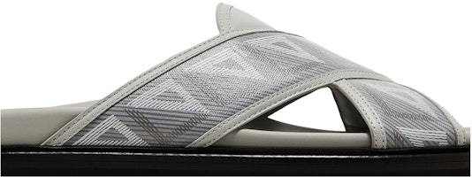 Sandal Dior Aqua 'CD Diamond - Abu-abu' 3SA112ZPP-H868 Order Sandal Dior Aqua 'CD Diamond - Abu-abu' 3SA112ZPP-H868