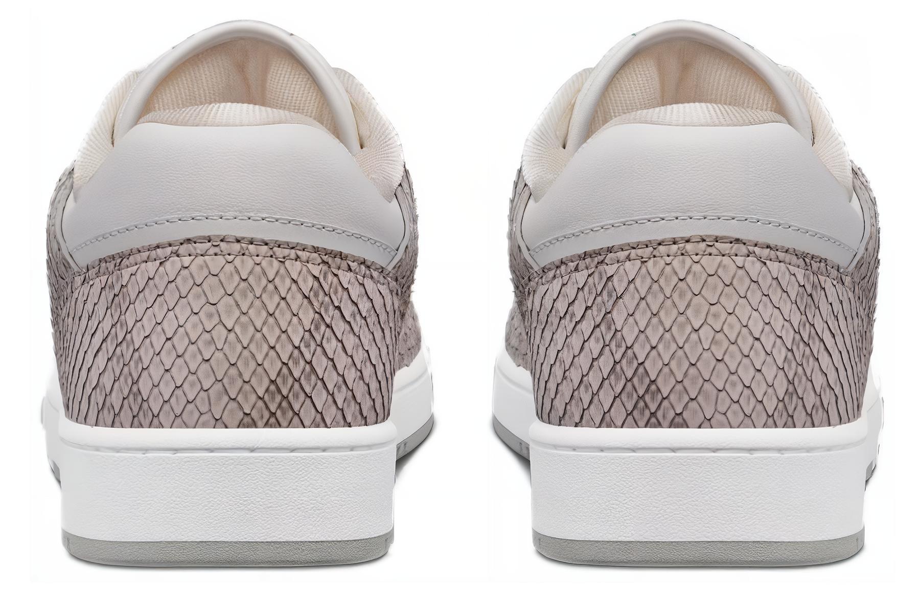 Shop Dior B23 ロースニーカー (グレーレザー) 3SN272ZMH_H819