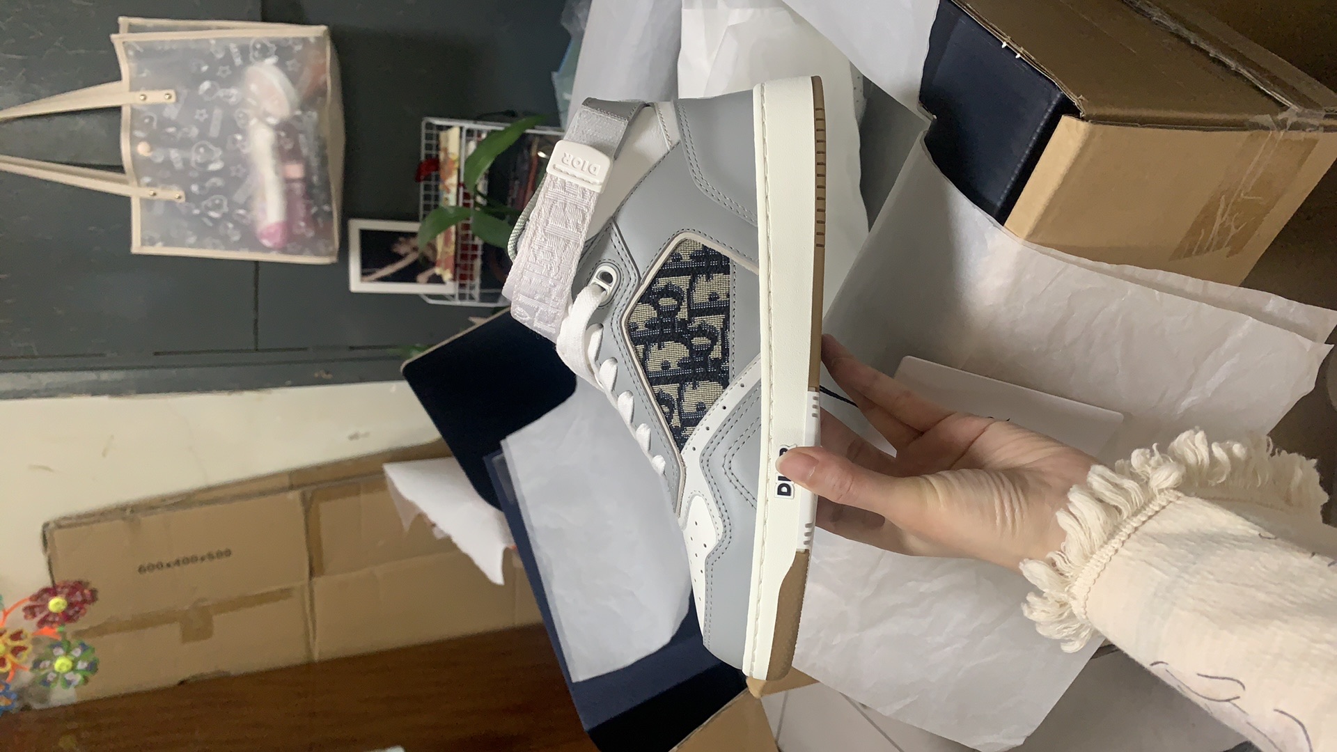 Buy Dior B27 'Low Top Putih' 3SH132ZIR