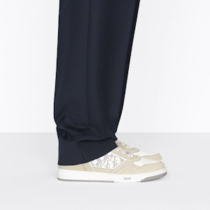 Dior B27 Low Kulit Putih Krim Oblique 3SN272ZML_H160 Sizing Dior B27 Low Kulit Putih Krim Oblique 3SN272ZML_H160