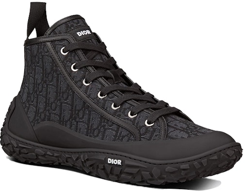 Dior B28 Diorizon Boot Hitam 'Dior Oblique - Black' 3SH131ZJW_H969 Lookbook Dior B28 Diorizon Boot Hitam 'Dior Oblique - Black' 3SH131ZJW_H969