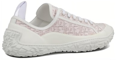 DIOR 迪奧 B28 耐磨防滑 低幫運動鞋 灰白色 Shop DIOR 迪奧 B28 耐磨防滑 低幫運動鞋 灰白色