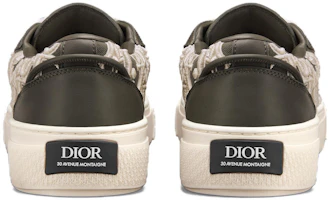 Shop Dior B33 Sneaker Khaki Cuir Lisse Oblique Broderie Élevée (Numéroté) 3SN303ZYQ_H681