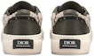 Shop Dior B33 Sneaker Khaki Kulit Lembut Oblique Bersulam (Bernombor) 3SN303ZYQ_H681
