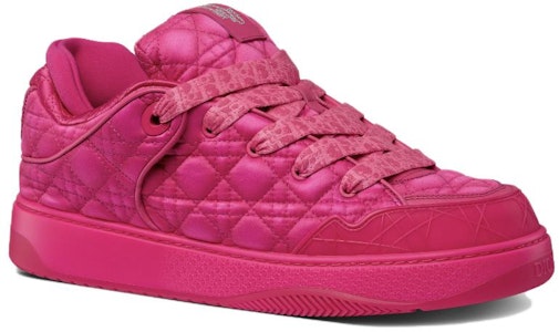 ERL x DIOR迪奧 B9S 緞面 藤格紋 花卉圖案刺繡 時尚板鞋 男款 桃紅色 Lookbook ERL x DIOR迪奧 B9S 緞面 藤格紋 花卉圖案刺繡 時尚板鞋 男款 桃紅色