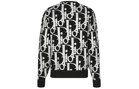 Dior Sweater Hitam Crewneck dengan Cetakan Huruf 113M630AT197-C900 Lookbook Dior Sweater Hitam Crewneck dengan Cetakan Huruf 113M630AT197-C900