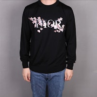 DIOR Hitam Laser Letter Cherry Blossom Knit Wool Sweater Unisex. 933M642CT049-980 Lookbook DIOR Hitam Laser Letter Cherry Blossom Knit Wool Sweater Unisex. 933M642CT049-980