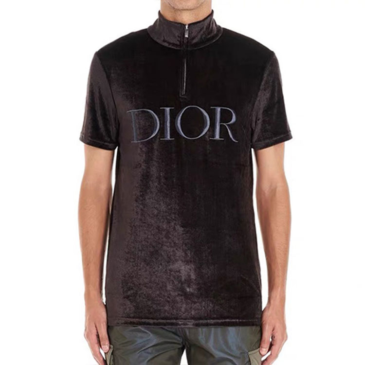 Lookbook Camiseta Polo de Cuello Alto con Cremallera y Manga Corta de Terciopelo Negro DIOR 943J654A0585-C988
