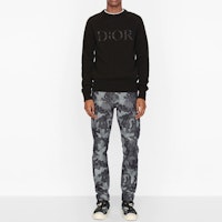 DIOR Sweater Wol Hitam Logo Bordir Crewneck Lengan Panjang. 143M657AT296-C985 Purchase DIOR Sweater Wol Hitam Logo Bordir Crewneck Lengan Panjang. 143M657AT296-C985