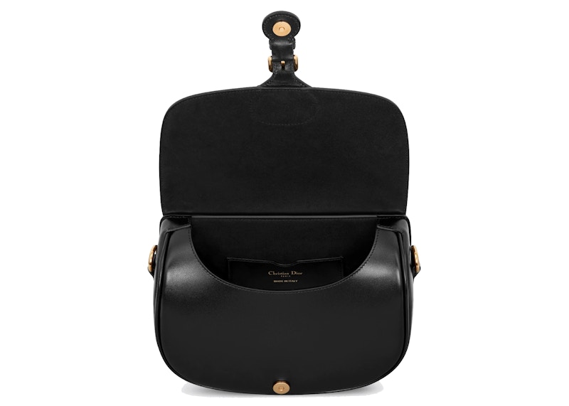 Lookbook 디올 바비백 미디엄 블랙 (Dior Bobby Bag Medium Black) 
