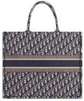 디올 북토트 오블리크 네이비 블루
Order 디올 북토트 오블리크 네이비 블루