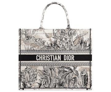 Dior Book Tote Toile de Jouy Carnivora 黑白款 Buy Dior Book Tote Toile de Jouy Carnivora 黑白款