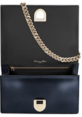 디올 디오라마 숄더백 블루 Lookbook 디올 디오라마 숄더백 블루