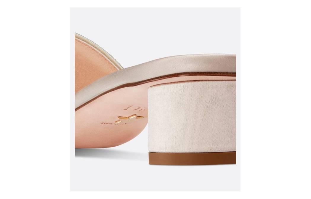 Details for 디올 드웨이 골드 샌들 힐 뮬 KCQ858SBXS49K