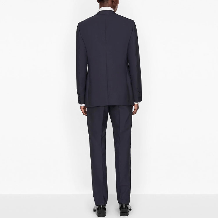 Shop Camisa Blanca Dior Essentials con Bordado de Abeja y Diseño de Botón Único. 013C501F1581-C080