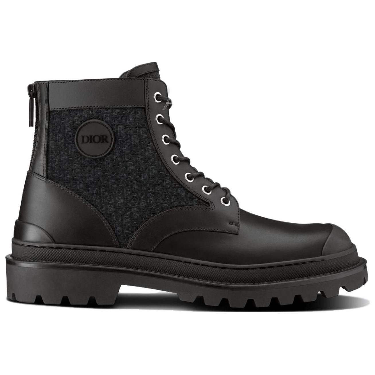 Order But Dior Explorer 'Hitam' Boot 3BO257ZKD_H969