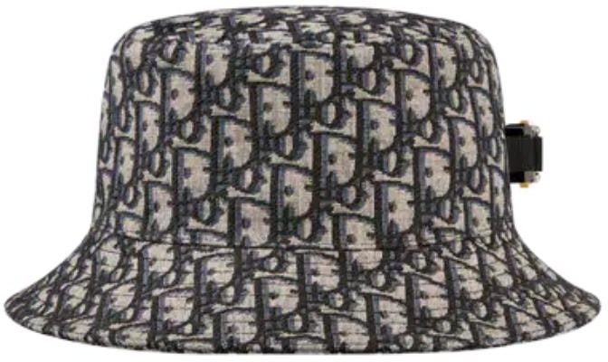 DIOR Fashion Logo Printed Cotton Bucket Hat for Men. 293C906G5763_C189 Lookbook DIOR Fashion Logo Printed Cotton Bucket Hat for Men. 293C906G5763_C189